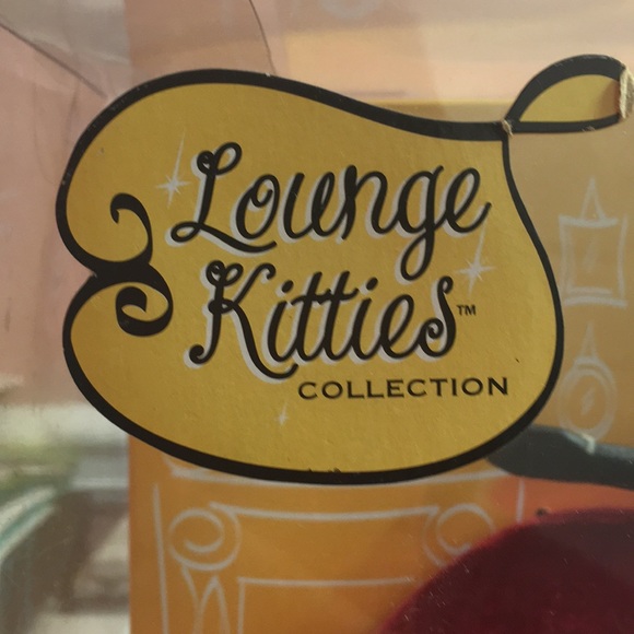 Lounge can you collection Barbie doll. - Picture 3 of 4